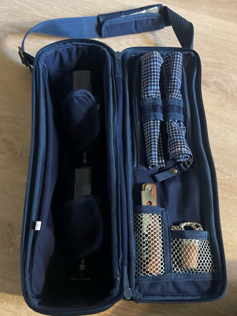 Vintage EDDIE BAUER Insulated Wine Bag Carrier Picnic Set